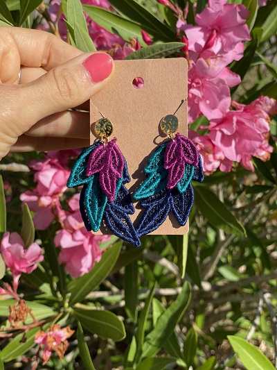 Boucles d’oreilles trio de feuilles – Image 2